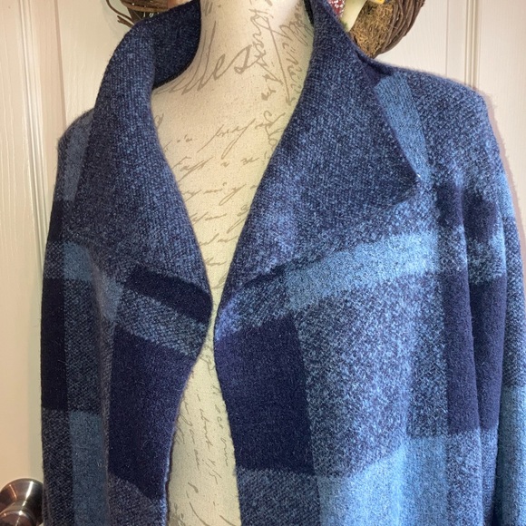 NWT Plaid Open Front Shacket Sweater Jacket Knit Unstructured By Avalin sz Large - Picture 5 of 9